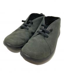 KEEN（キーン）の古着「ケーエヌエックス チャッカ」｜グレー