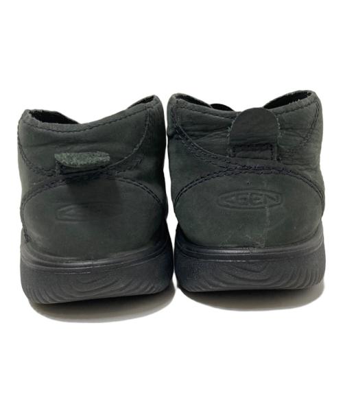 KEEN（キーン）KEEN (キーン) ケーエヌエックス チャッカ グレー サイズ:26.5cmの古着・服飾アイテム