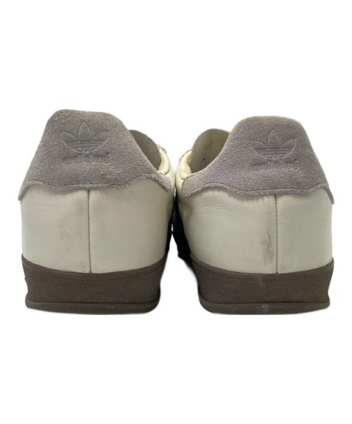 adidas（アディダス）adidas (アディダス) emmi (エミ) GAZELLE INDOOR ベージュ×ブラウン サイズ:28.5cmの古着・服飾アイテム