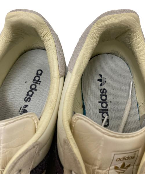 adidas（アディダス）adidas (アディダス) emmi (エミ) GAZELLE INDOOR ベージュ×ブラウン サイズ:28.5cmの古着・服飾アイテム