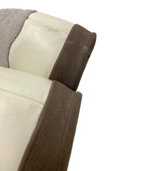 adidas（アディダス）adidas (アディダス) emmi (エミ) GAZELLE INDOOR ベージュ×ブラウン サイズ:28.5cmの古着・服飾アイテム