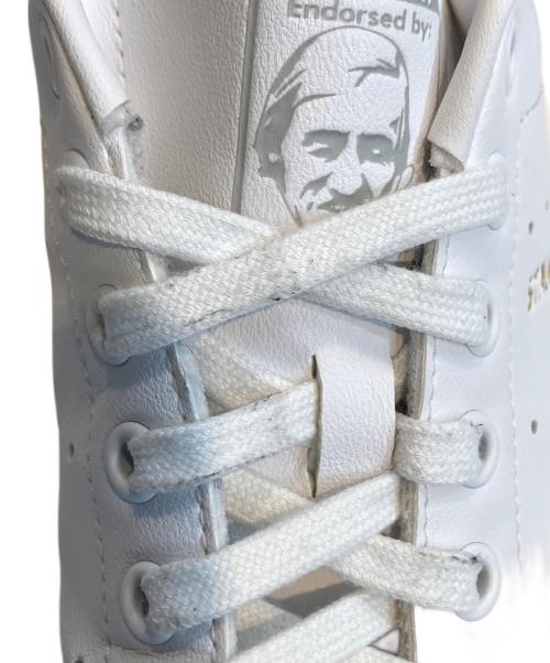 adidas（アディダス）adidas (アディダス) ローカットスニーカー ホワイト サイズ:27cmの古着・服飾アイテム