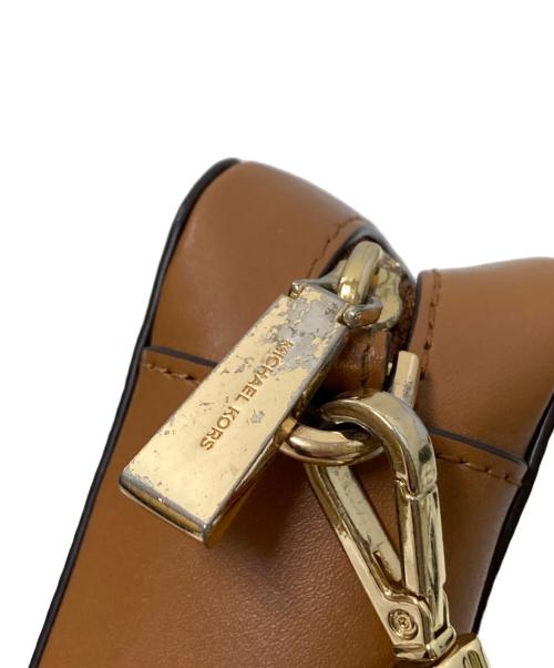 MICHAEL KORS（マイケル・コース）MICHAEL KORS (マイケル・コース) ショルダーバッグ ホワイト×ブラウン サイズ:下記参照の古着・服飾アイテム