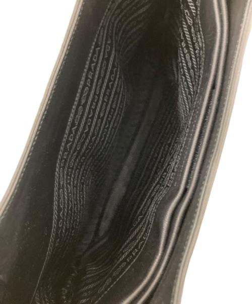 PRADA（プラダ）PRADA (プラダ) プラスチックハンドルプレートバッグ ブラックの古着・服飾アイテム