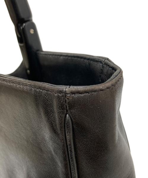 PRADA（プラダ）PRADA (プラダ) プラスチックハンドルプレートバッグ ブラックの古着・服飾アイテム