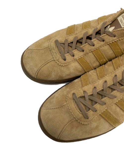adidas（アディダス）adidas (アディダス) ローカットスニーカー ベージュ サイズ:28.0cmの古着・服飾アイテム