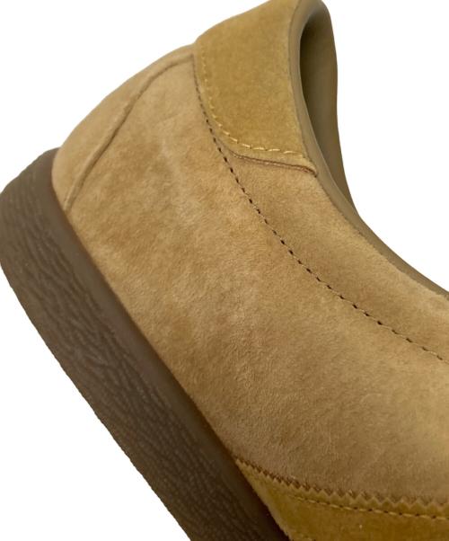 adidas（アディダス）adidas (アディダス) ローカットスニーカー ベージュ サイズ:28.0cmの古着・服飾アイテム