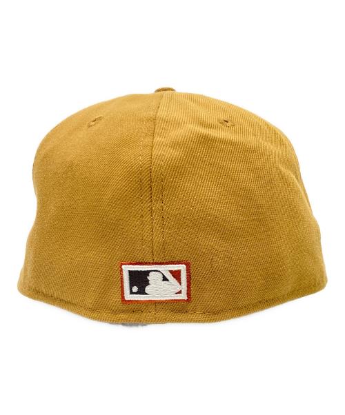 New Era（ニューエラ）New Era (ニューエラ) キャップ ベージュ×ホワイト サイズ:下記参照の古着・服飾アイテム