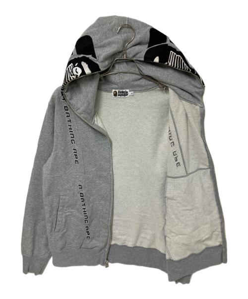 BAPE BY A BATHING APE（ベイプバイアベイシングエイプ）BAPE BY A BATHING APE (ベイプバイアベイシングエイプ) MOTOR SPORT FULL ZIP HOODIE グレー サイズ:XLの古着・服飾アイテム
