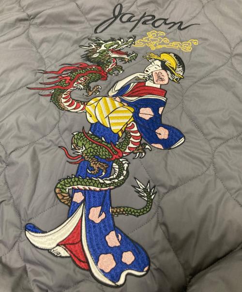 Schott（ショット）Schott (ショット) バック刺繍キルティングパーカー グレー サイズ:XLの古着・服飾アイテム