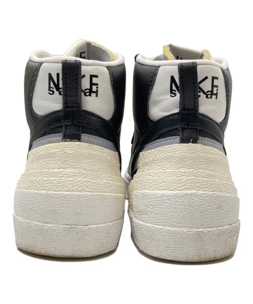 NIKE（ナイキ）NIKE (ナイキ) sacai (サカイ) BLAZER MID BLACK/WOLF GREY/WHITE ホワイト×ブラック サイズ:28.0cmの古着・服飾アイテム