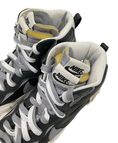 NIKE（ナイキ）NIKE (ナイキ) sacai (サカイ) BLAZER MID BLACK/WOLF GREY/WHITE ホワイト×ブラック サイズ:28.0cmの古着・服飾アイテム