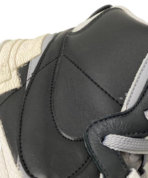 NIKE（ナイキ）NIKE (ナイキ) sacai (サカイ) BLAZER MID BLACK/WOLF GREY/WHITE ホワイト×ブラック サイズ:28.0cmの古着・服飾アイテム