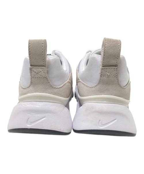 NIKE（ナイキ）NIKE (ナイキ) ローカットスニーカー ホワイト サイズ:24.0㎝の古着・服飾アイテム