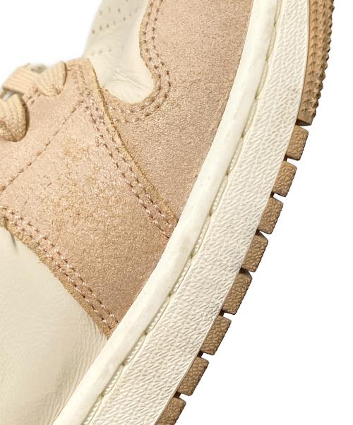 NIKE（ナイキ）NIKE (ナイキ) Air Jordan 1 Mid SE ホワイト×ベージュ サイズ:28.0cmの古着・服飾アイテム