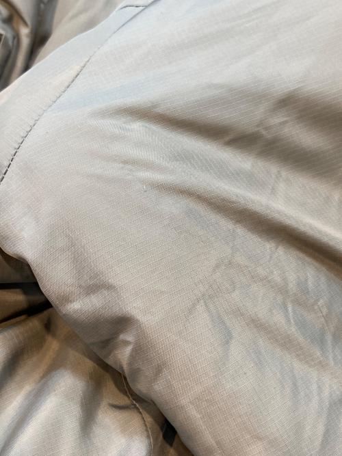 FTC（エフティーシー）FTC (エフティーシー) LEVEL 7 PRIMALOFT V4 JACKET ベージュ サイズ:Mの古着・服飾アイテム