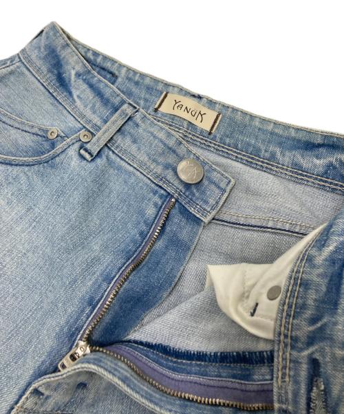 YANUK（ヤヌーク）YANUK (ヤヌーク) Semi Flare Cut Off インディゴ サイズ:24の古着・服飾アイテム