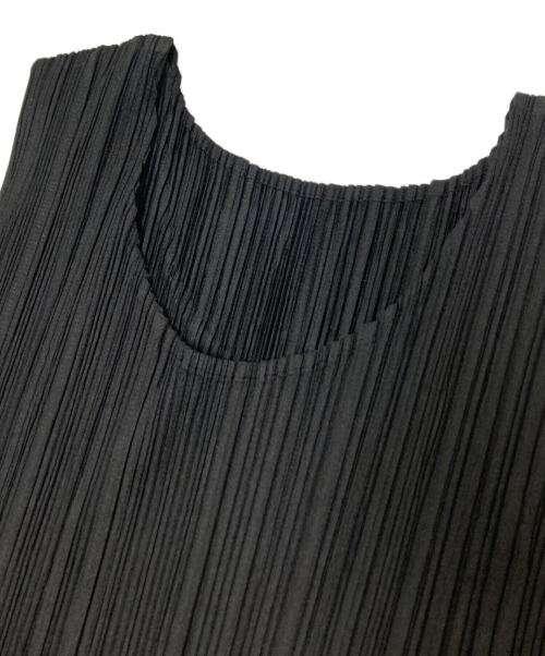 PLEATS PLEASE（プリーツプリーズ）PLEATS PLEASE (プリーツプリーズ) プリーツノースリーブワンピース ブラック サイズ:3の古着・服飾アイテム