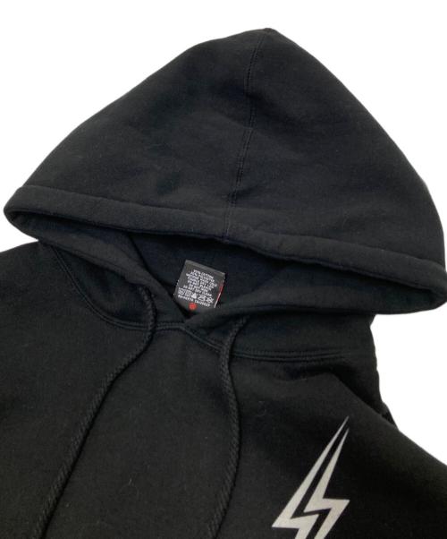 stussy（ステューシー）stussy (ステューシー) 00‘Sメタルプリントプルオーバーパーカー ブラック サイズ:Mの古着・服飾アイテム