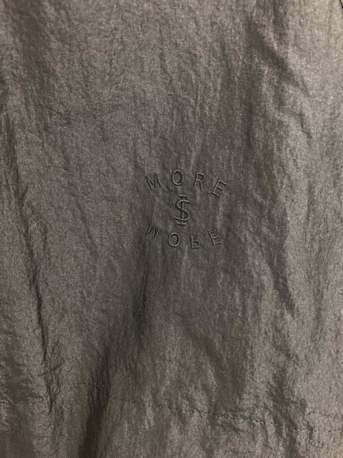 SASQUATCHfabrix.（サスクワッチファブリックス）SASQUATCHfabrix. (サスクワッチファブリックス) NYLON TRACK HOODIE MORE IS MORE ブラック サイズ:Mの古着・服飾アイテム