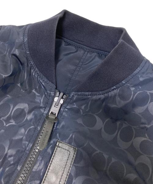 COACH（コーチ）COACH (コーチ) リバーシブル シグネチャー MA-1 ジャケット ブラック×ネイビー サイズ:下記参照の古着・服飾アイテム