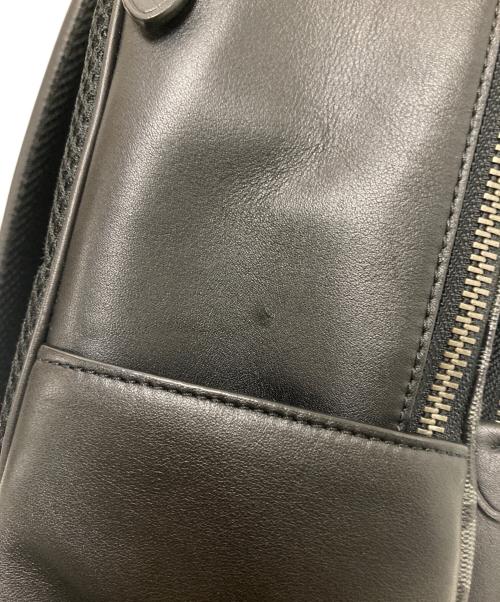 COACH（コーチ）COACH (コーチ) シグネチャーリュック ブラック×グレーの古着・服飾アイテム