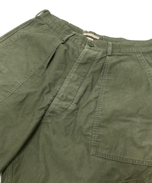 BLURHMS（ブラームス）BLURHMS (ブラームス) ミリタリーハーフパンツ グリーン サイズ:3の古着・服飾アイテム