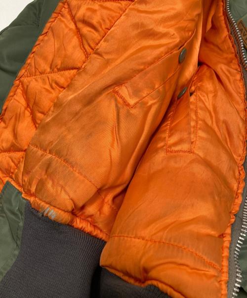 AVIREX（アヴィレックス）AVIREX (アヴィレックス) MA-1ジャケット オレンジ×グリーン サイズ:下記参照の古着・服飾アイテム