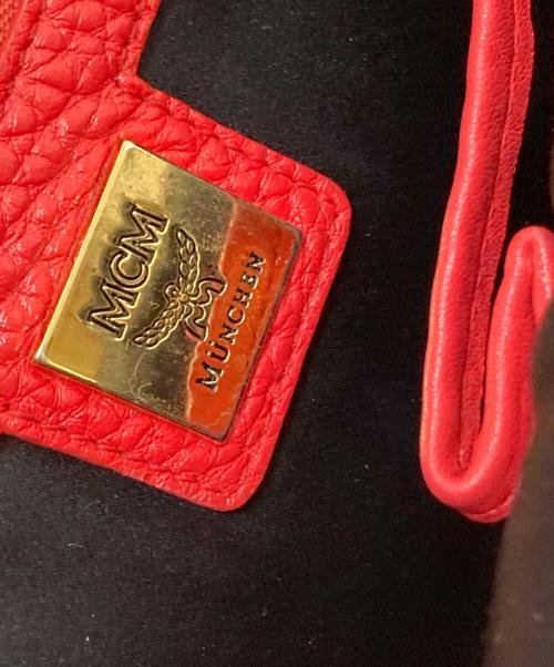 MCM（エムシーエム）MCM (エムシーエム) スタッズリュック レッド サイズ:下記参照の古着・服飾アイテム