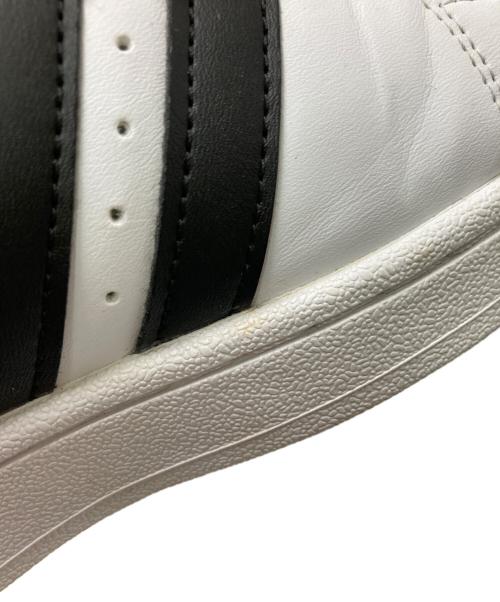 adidas（アディダス）adidas (アディダス) ローカットスニーカー ホワイト サイズ:25.0㎝の古着・服飾アイテム