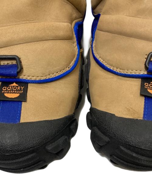 adidas（アディダス）adidas (アディダス) ハイカットスニーカー ベージュ サイズ:28.0cmの古着・服飾アイテム