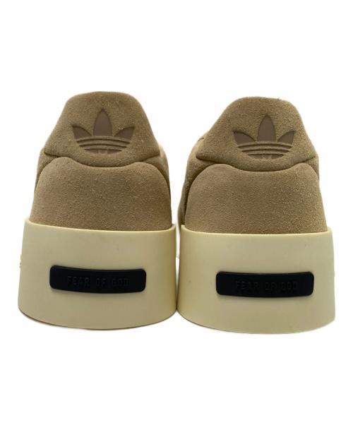 adidas（アディダス）adidas (アディダス) Fear Of God (フィア・オブ・ゴッド) ローカットスニーカー ベージュ サイズ:28.0cmの古着・服飾アイテム