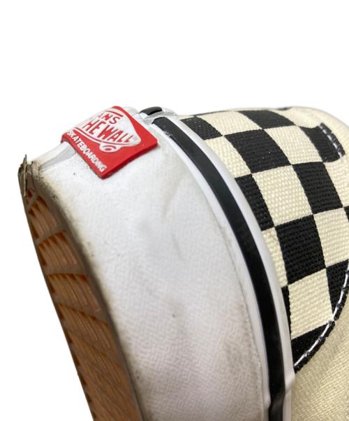 VANS（ヴァンズ）VANS (ヴァンズ) スリッポン ブラック×ホワイト サイズ:28.0cmの古着・服飾アイテム