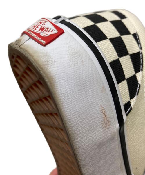 VANS（ヴァンズ）VANS (ヴァンズ) スリッポン ブラック×ホワイト サイズ:28.0cmの古着・服飾アイテム