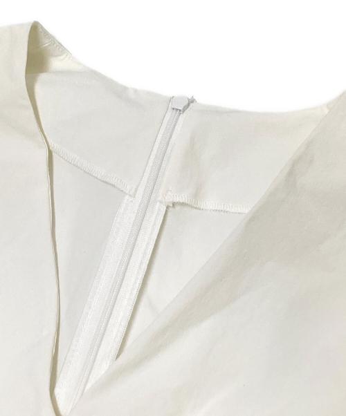 LE PHIL（ル フィル）LE PHIL (ル フィル) ナイロンストレッチブロードブラウス ホワイト サイズ:FREEの古着・服飾アイテム