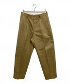 UNIVERSAL PRODUCTS.ユニバーサルプロダクツ）の古着「ONE TUCK CHINO TROUSERS」｜ベージュ