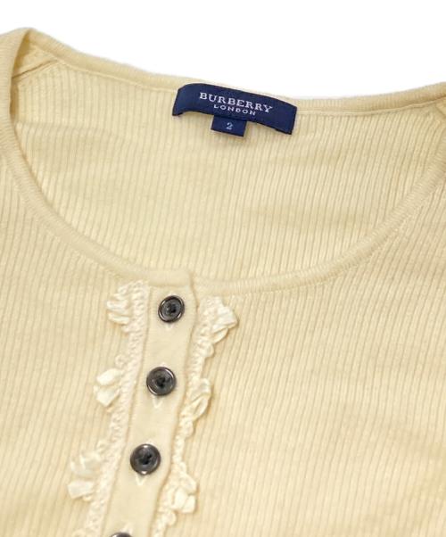 BURBERRY LONDON（バーバリーロンドン）BURBERRY LONDON (バーバリーロンドン) ウールフロント刺繍ニット ホワイト サイズ:2の古着・服飾アイテム