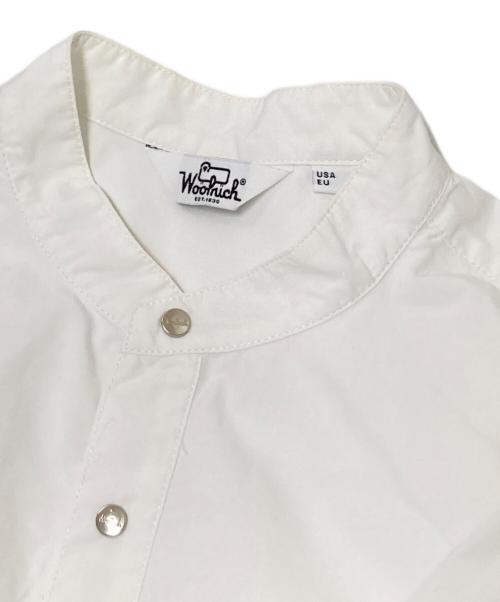 WOOLRICH（ウールリッチ）WOOLRICH (ウールリッチ) スナップボタンシャツ ホワイト サイズ:USA:Sの古着・服飾アイテム
