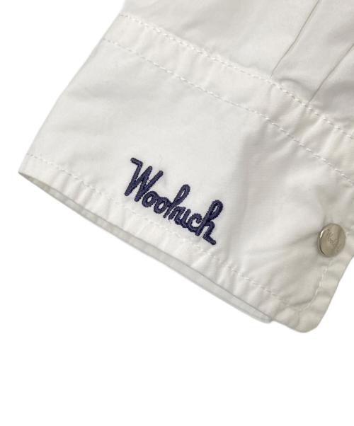 WOOLRICH（ウールリッチ）WOOLRICH (ウールリッチ) スナップボタンシャツ ホワイト サイズ:USA:Sの古着・服飾アイテム