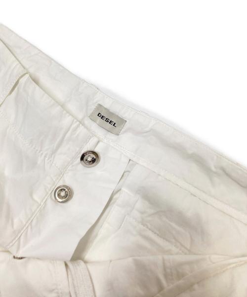 DIESEL（ディーゼル）DIESEL (ディーゼル) ハーフカーゴパンツ ホワイト サイズ:W33の古着・服飾アイテム