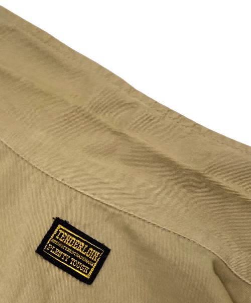TENDERLOIN（テンダーロイン）TENDERLOIN (テンダーロイン) 刺繍ロゴワークシャツ ベージュ サイズ:Sの古着・服飾アイテム