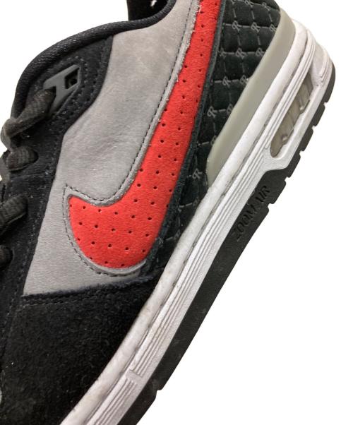 NIKE（ナイキ）NIKE (ナイキ) ローカットスニーカー グレー×ブラック サイズ:27.5㎝の古着・服飾アイテム