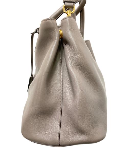 PRADA（プラダ）PRADA (プラダ) BORSA A MANO カーフレザートートバッグ グレージュ サイズ:下記参照の古着・服飾アイテム