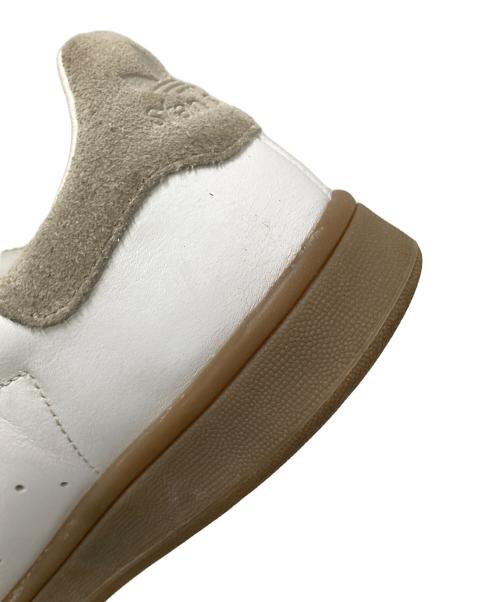 adidas（アディダス）adidas (アディダス) Stan Smith Lux ホワイト×ベージュ サイズ:26.5㎝の古着・服飾アイテム