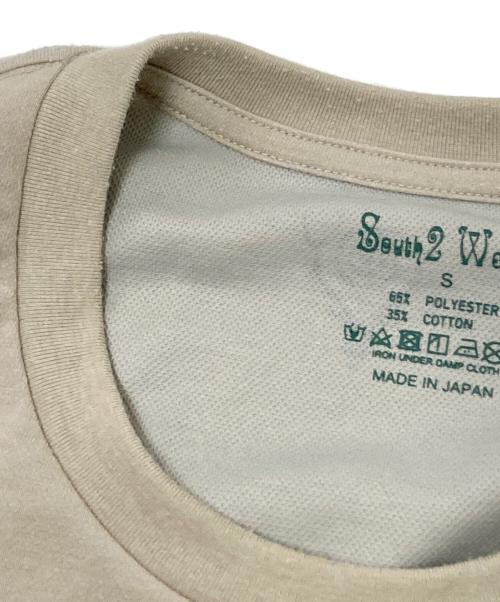 South2 West8（サウスツー ウエストエイト）South2 West8 (サウスツー ウエストエイト) ロゴプリントカットソー ベージュ サイズ:Sの古着・服飾アイテム