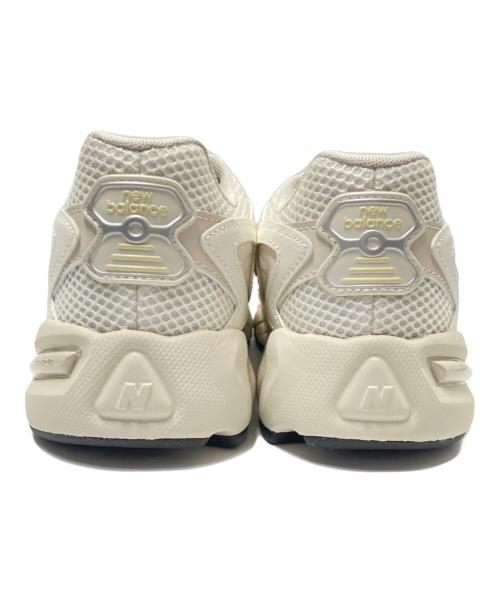 NEW BALANCE（ニューバランス）NEW BALANCE (ニューバランス) ローカットスニーカー ベージュ サイズ:24.0㎝の古着・服飾アイテム