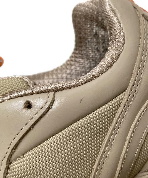 MIZUNO（ミズノ）MIZUNO (ミズノ) WAVE RIDER 10 ベージュ サイズ:26.0cmの古着・服飾アイテム