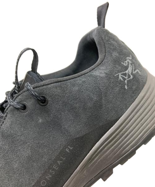 ARC'TERYX（アークテリクス）ARC'TERYX (アークテリクス) ローカットスニーカー ブラック サイズ:26.5㎝の古着・服飾アイテム