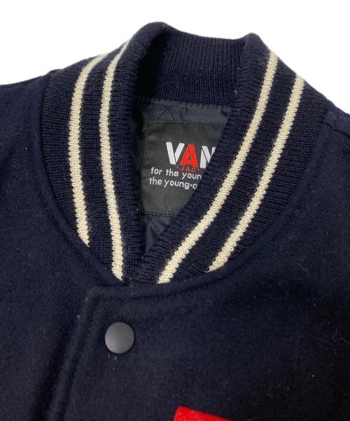 VAN（ヴァン）VAN (ヴァン) スタジャン ネイビー×ベージュ サイズ:Mの古着・服飾アイテム