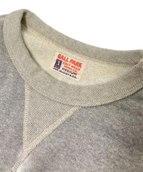 Joe McCOY（ジョーマッコイ）Joe McCOY (ジョーマッコイ) Ｖガゼットクルーネックスウェット グレー サイズ:Mの古着・服飾アイテム